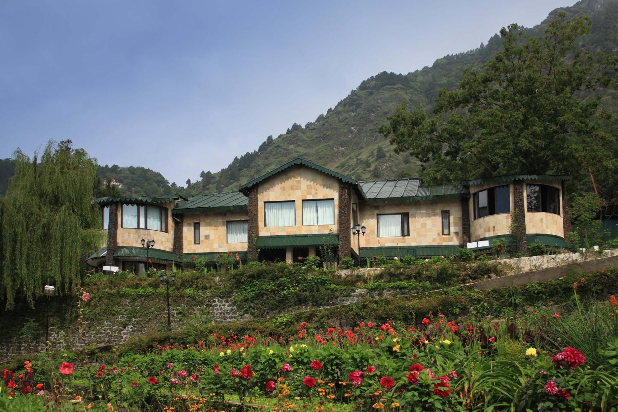 Shervani Hilltop Resort Nainital Exterior foto